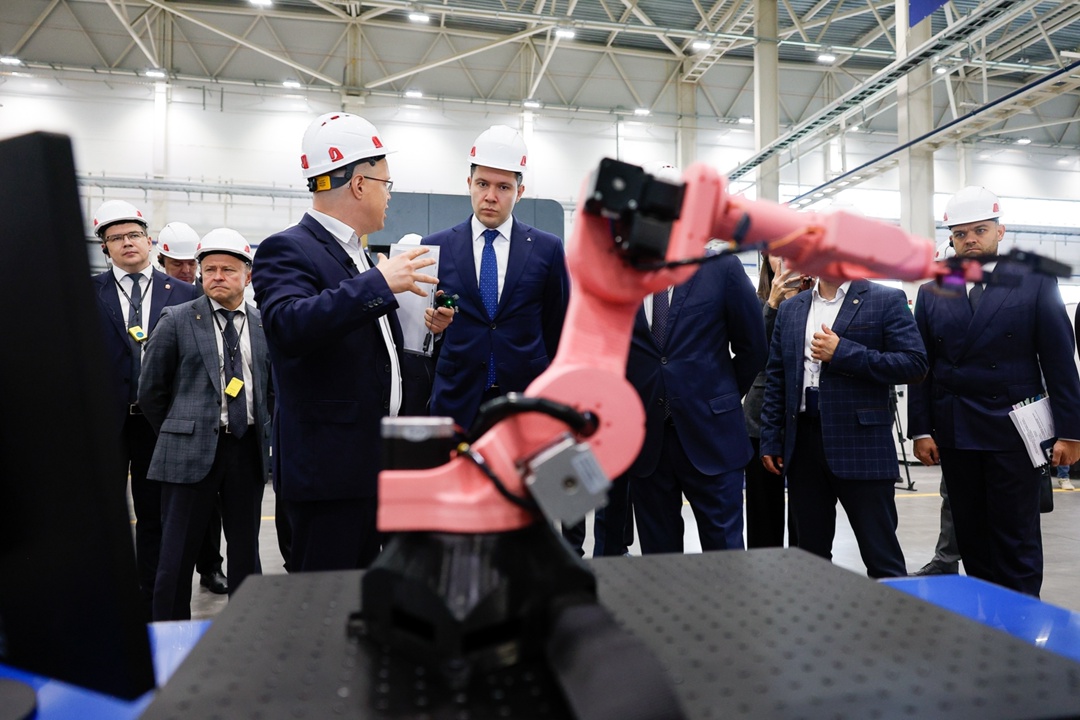 Глава Минпромторга Антон Алиханов совершил рабочую поездку в Челябинскую область