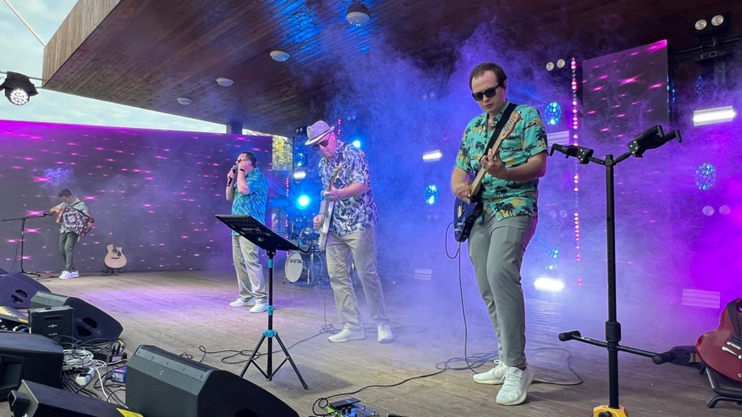 Творческие коллективы Амурского ГПЗ поздравили жителей Свободного с днем города