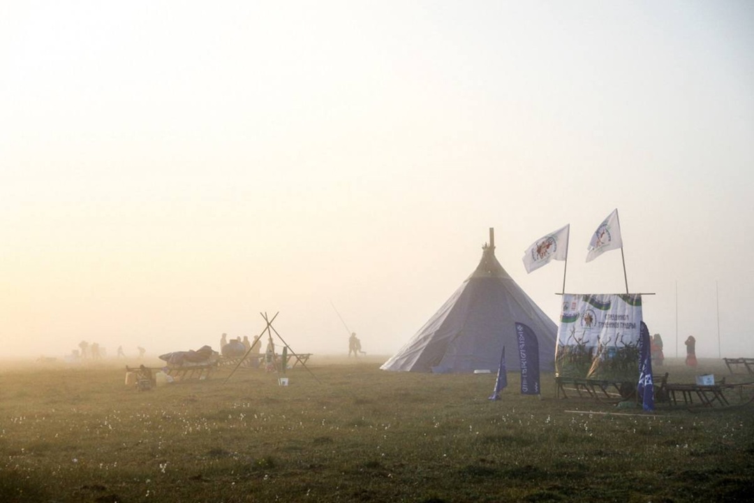 Праздник тружеников тундры При поддержке ЛУКОЙЛа в Ненецком автономном округе прошёл День оленевода.
