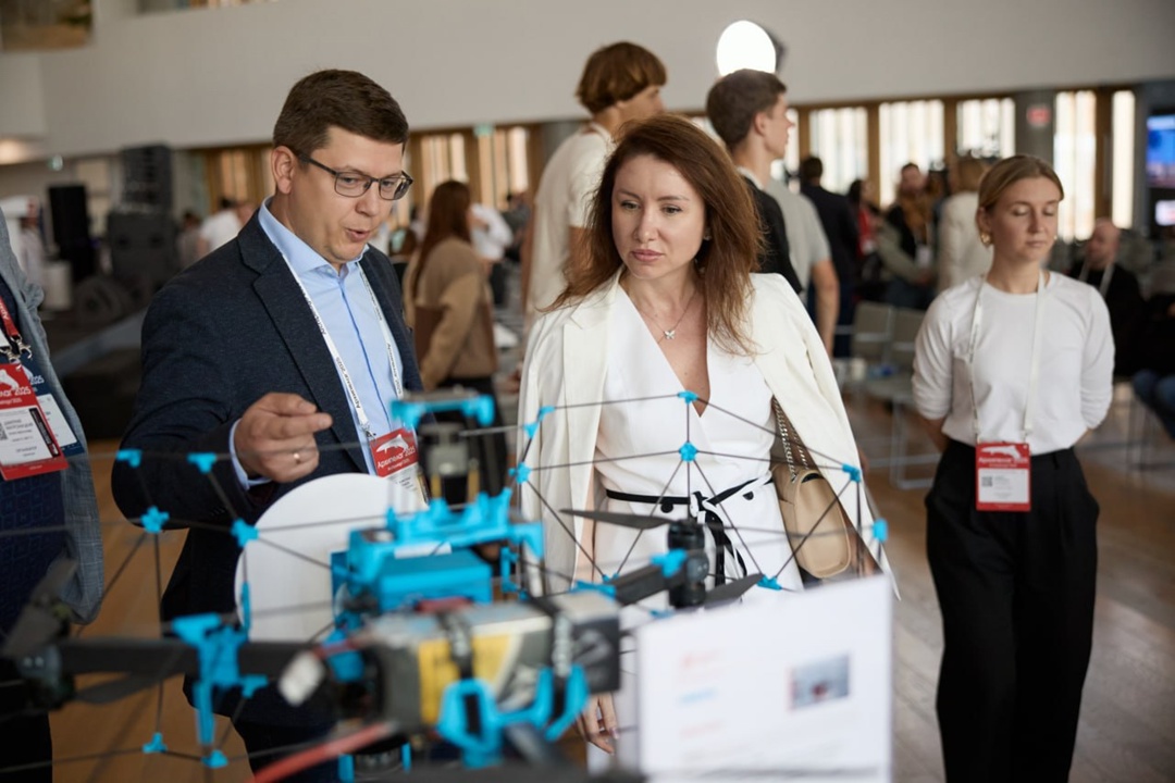 Достижения российской индустрии беспилотных и роботизированных систем представили в Сколково