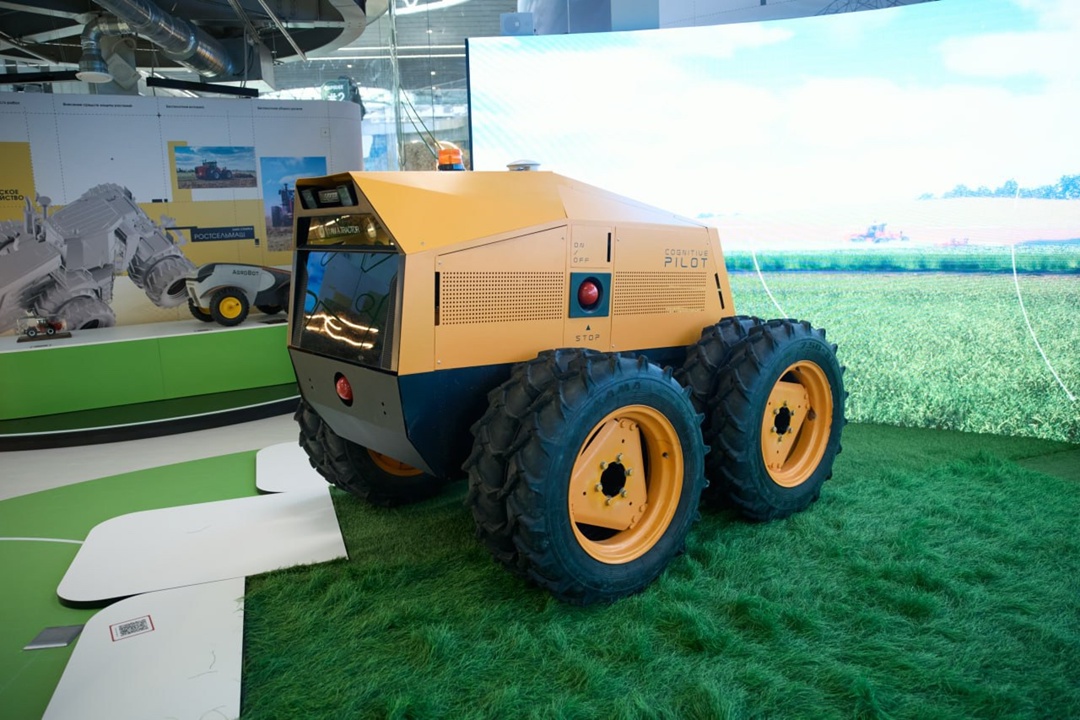 Достижения российской индустрии беспилотных и роботизированных систем представили в Сколково