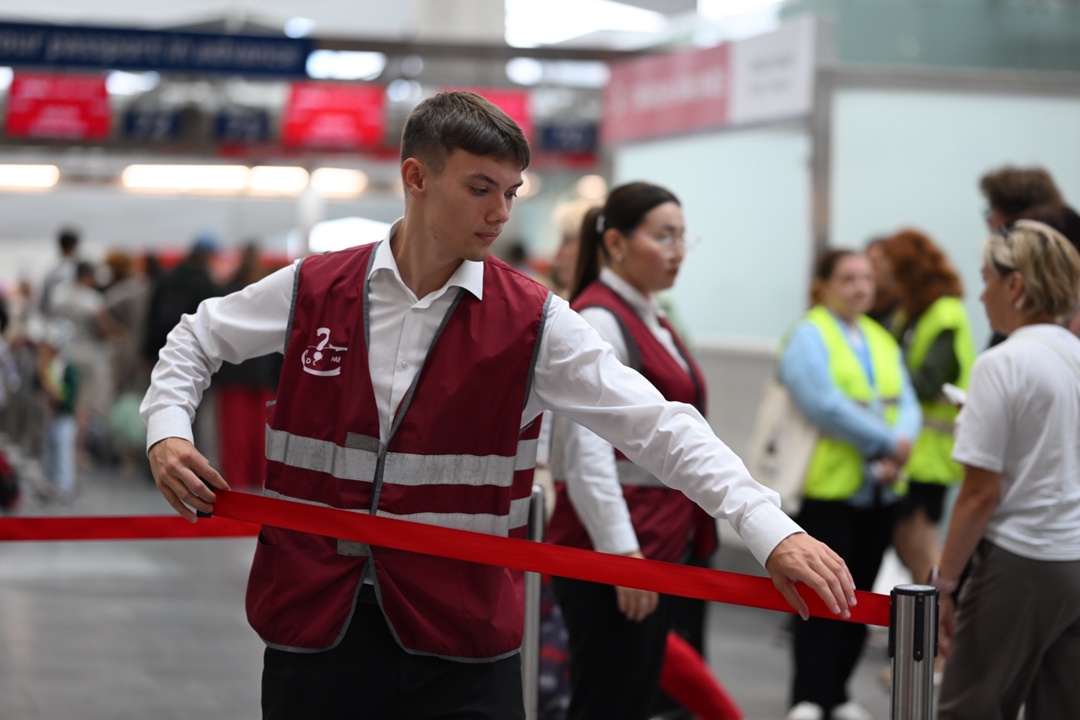 Небо зовёт! В «Пулково» ярко отпраздновали День Воздушного Флота России и День ударного труда Российских студенческих отрядов