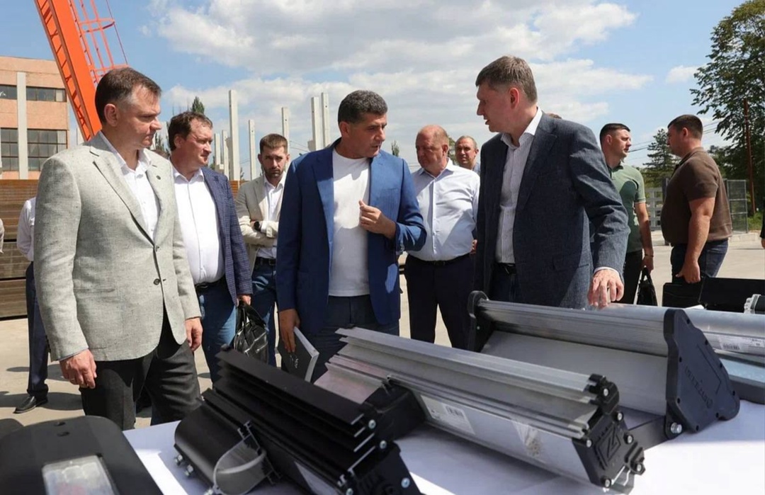 Максим Решетников оценил меры поддержки бизнеса и развитие ОЭЗ в Ростовской области.