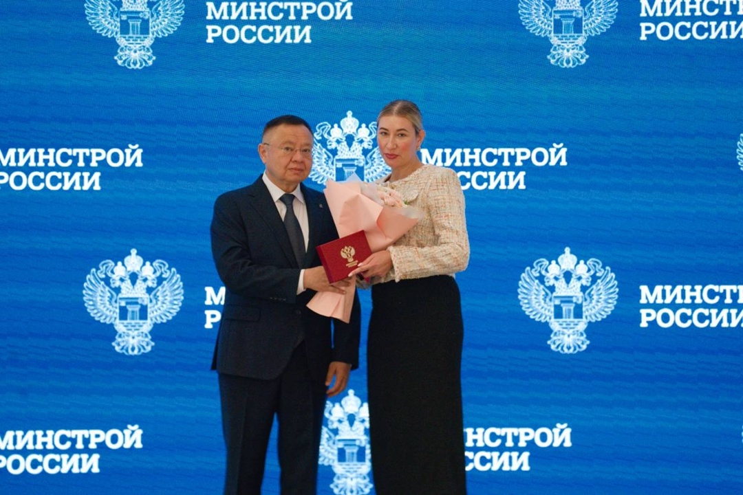 В Минстрое России прошло еженедельное оперативное совещание под председательством Министра строительства и ЖКХ РФ Ирека Файзуллина