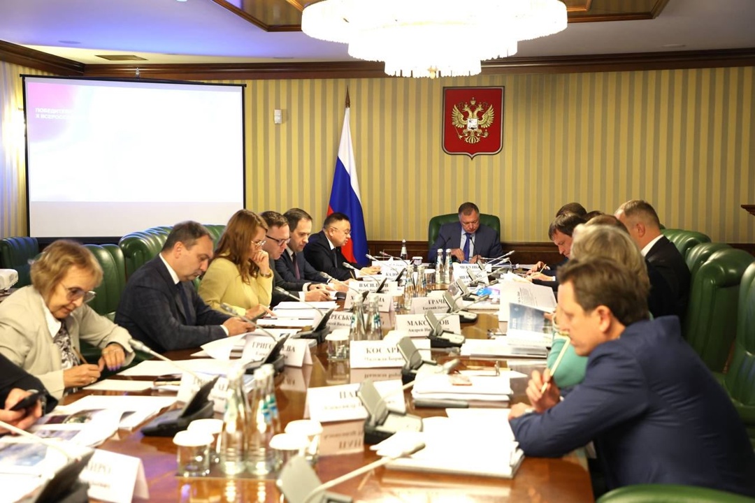 Министр строительства и ЖКХ РФ Ирек Файзуллин принял участие в заседании комиссии по Всероссийскому конкурсу создания комфортной городской среды
