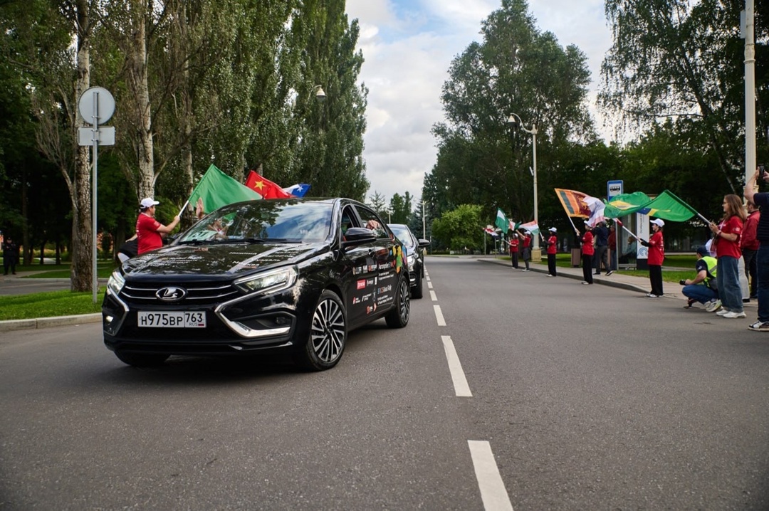 Автопробег БРИКС прошел по скоростным дорогам России!