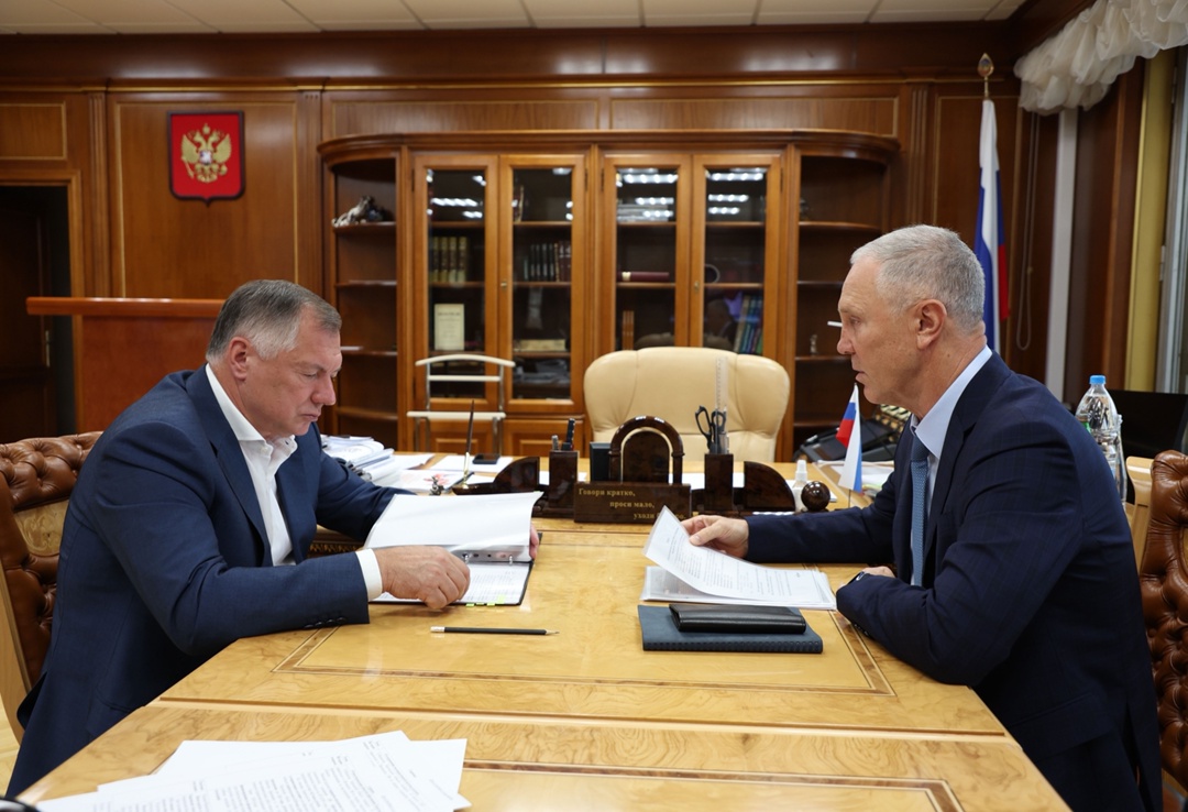 Марат Хуснуллин провел рабочую встречу с губернатором Херсонской области Владимиром Сальдо.