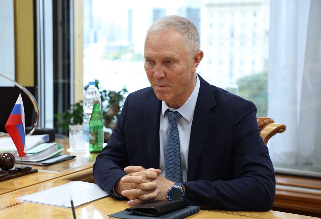 Марат Хуснуллин провел рабочую встречу с губернатором Херсонской области Владимиром Сальдо.