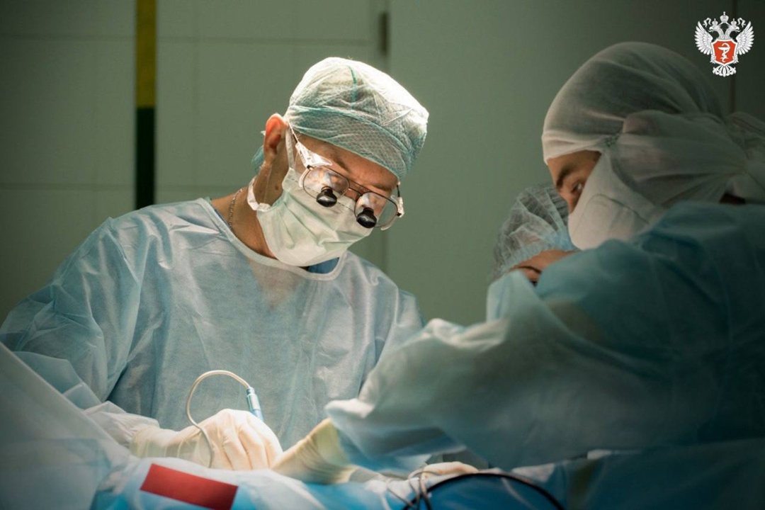 Волгоградские врачи спасли пациента с травмой ныряльщика