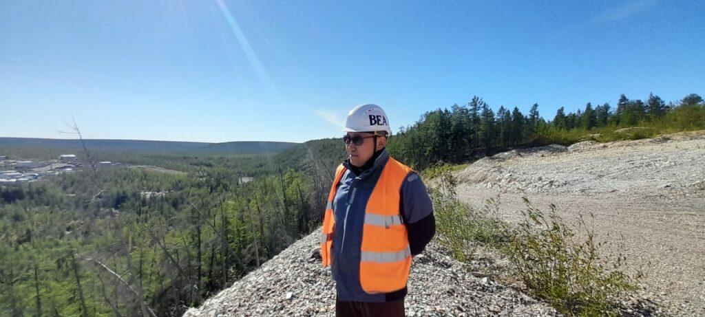 Журналисты республиканских СМИ Якутии посетили самую северную производственную площадку АЛРОСА по добыче алмазов – прииск "Молодо" компании "Алмазы Анабара".