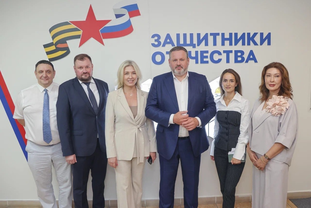 Глава Минтруда Антон Котяков посетил Сахалинскую область.