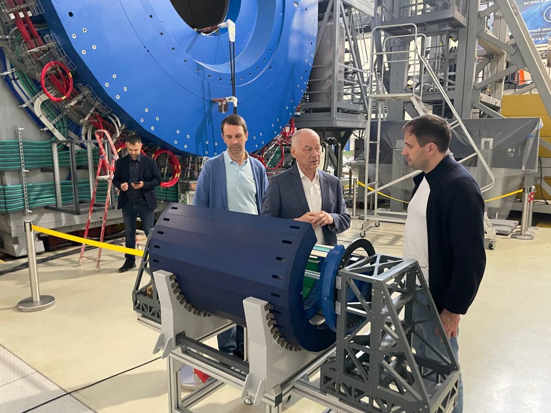Павел Кадочников в Объединенном институте ядерных исследований: достижение технологического лидерства тесно связано с развитием научных центров и научной…