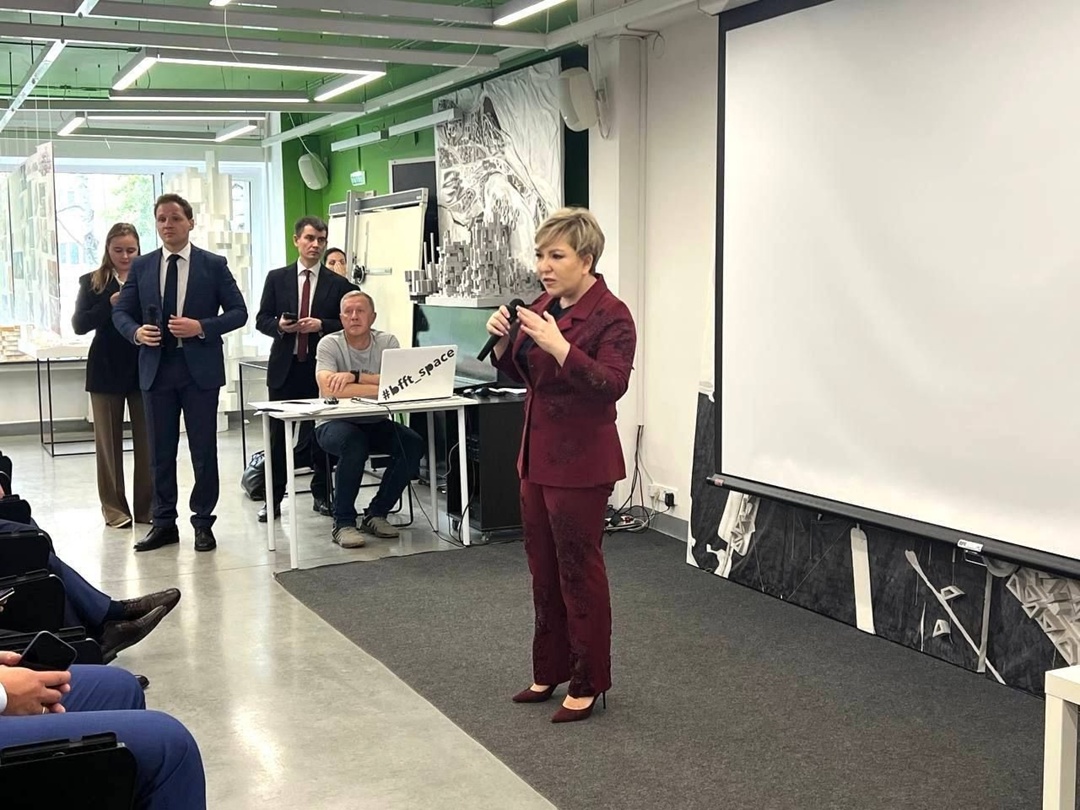 В ходе рабочей поездки в Казань Министр строительства и ЖКХ РФ Ирек Файзуллин провел встречу с главами муниципалитетов совместно с Всероссийской ассоциацией…