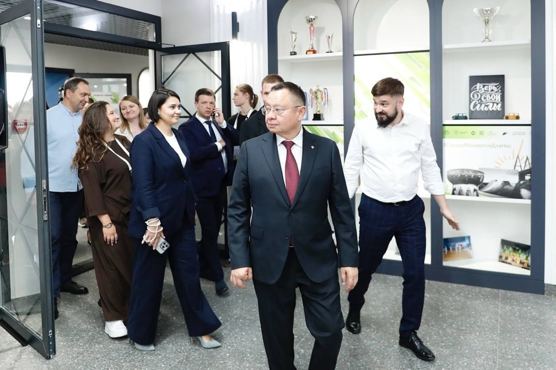 Глава Минстроя России Ирек Файзуллин поддержал идею создания Координационного совета по вовлечению молодежи в развитие городских пространств