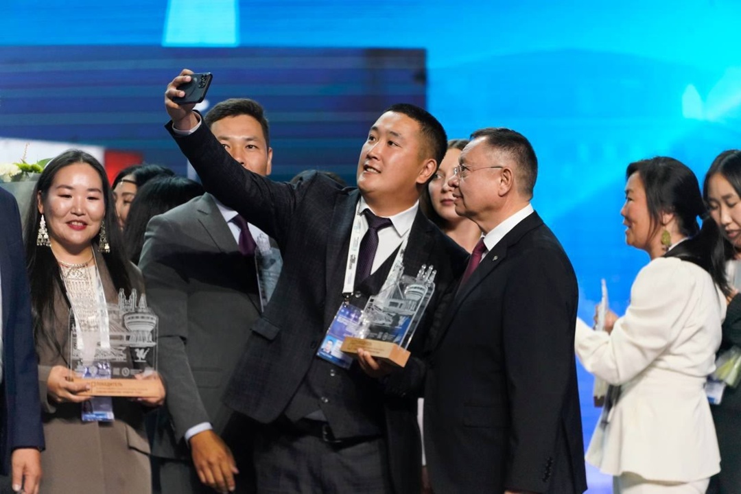 Министр строительства и ЖКХ РФ наградил победителей X Всероссийского конкурса лучших проектов создания комфортной городской среды и IV Конкурса для регионов…