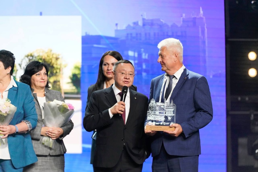 Министр строительства и ЖКХ РФ наградил победителей X Всероссийского конкурса лучших проектов создания комфортной городской среды и IV Конкурса для регионов…