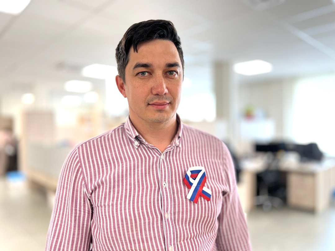 Амурские газопереработчики поддержали Всероссийскую акцию «Российский триколор»