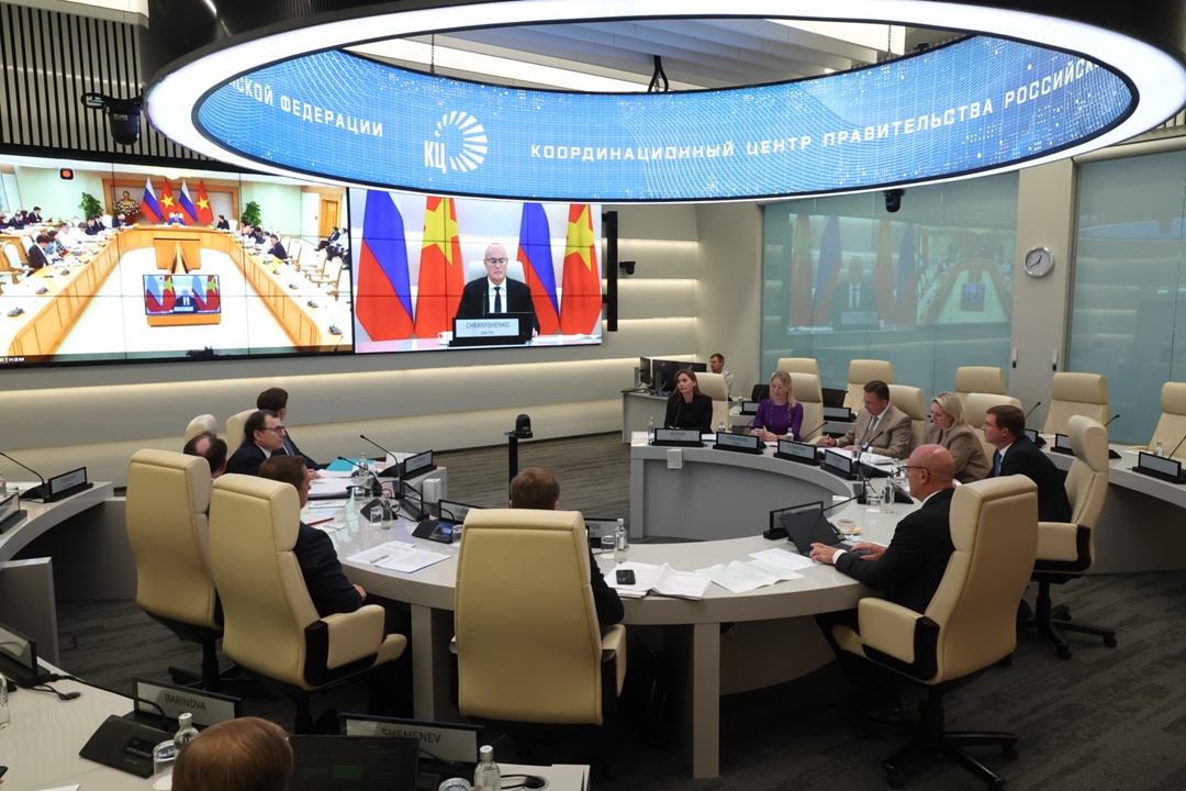 Дмитрий Чернышенко провел рабочую встречу с вице-премьером Вьетнама Чан Хонг Ха