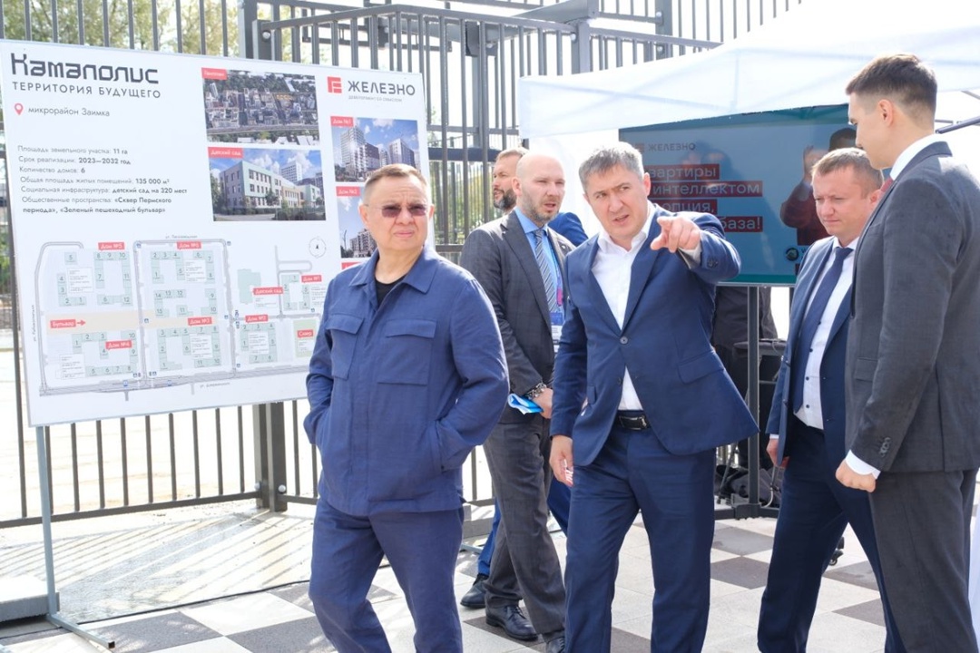 Министр строительства и ЖКХ РФ Ирек Файзуллин в рамках рабочей поездки в Пермь ознакомился с ходом реализации проектов комплексного развития территорий в…