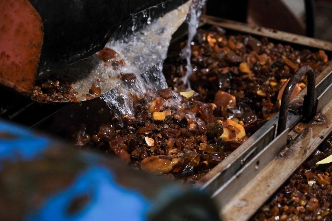 Янтарь и нефть: чем богата Калининградская область.