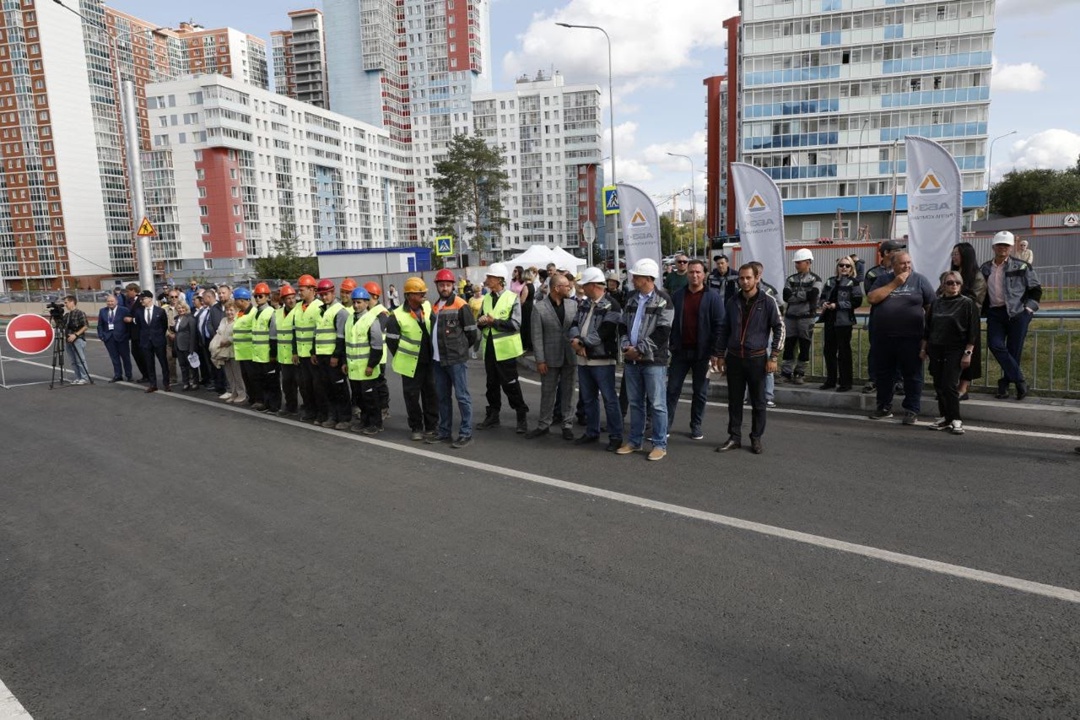 Глава Минстроя России Ирек Файзуллин совместно с Министром транспорта РФ Андреем Никитиным и Губернатором Пермского края Дмитрием Махониным принял участие в…