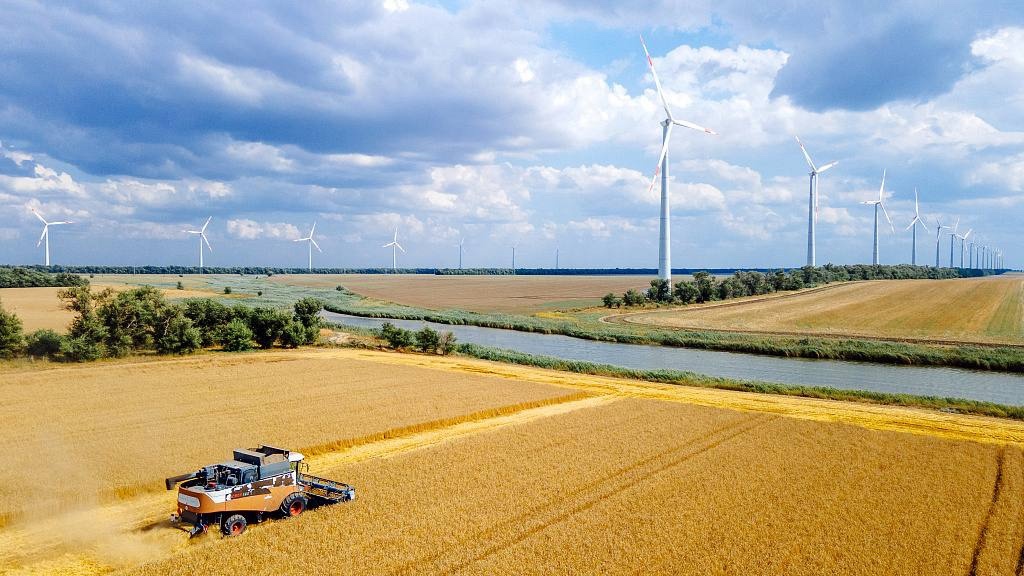 #ФотоНедели: Чистая энергия среди плодородных полей Ставрополья