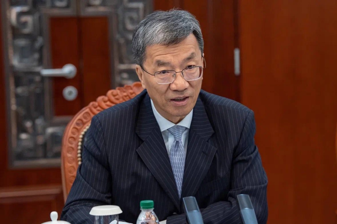 Глава Минобрнауки Валерий Фальков встретился с министром образования КНР Хуай Цзиньпэном в Пекине