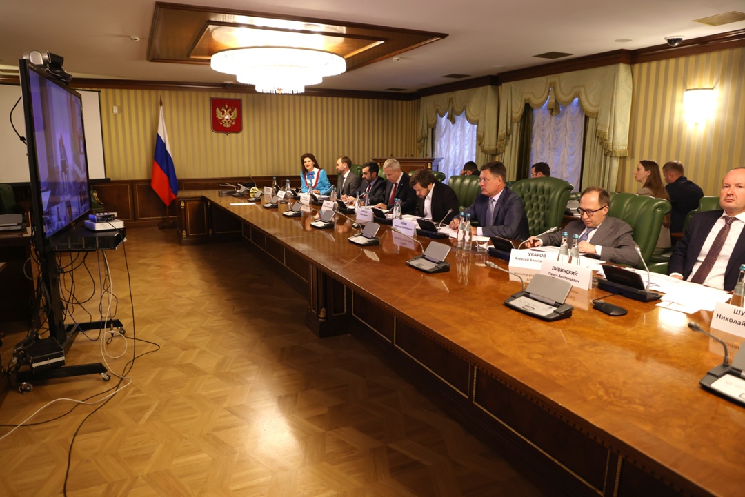 Александр Новак провел заседание штаба по ситуации на внутреннем рынке нефтепродуктов.