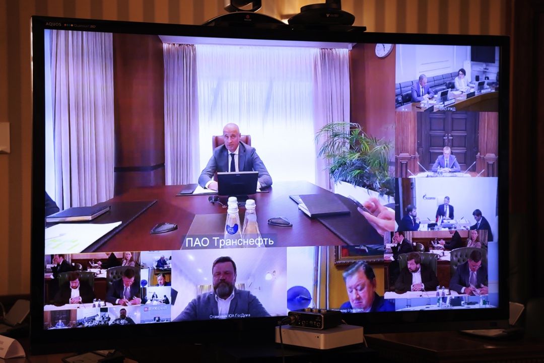 Александр Новак провел заседание штаба по ситуации на внутреннем рынке нефтепродуктов.