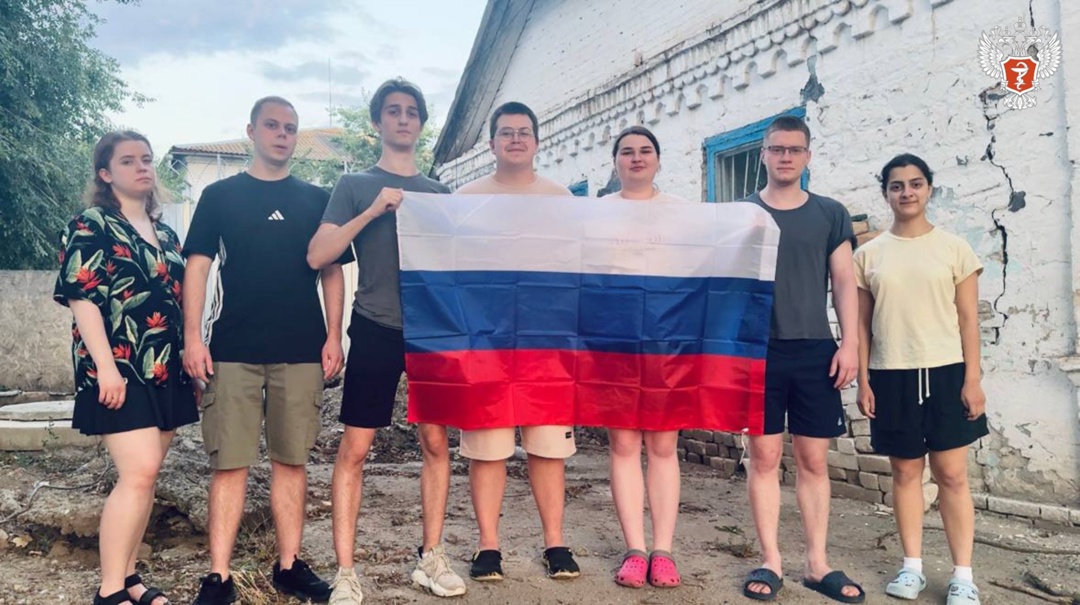 Студенты Ярославского ГМУ Минздрава России успешно завершили практику в Запорожской области