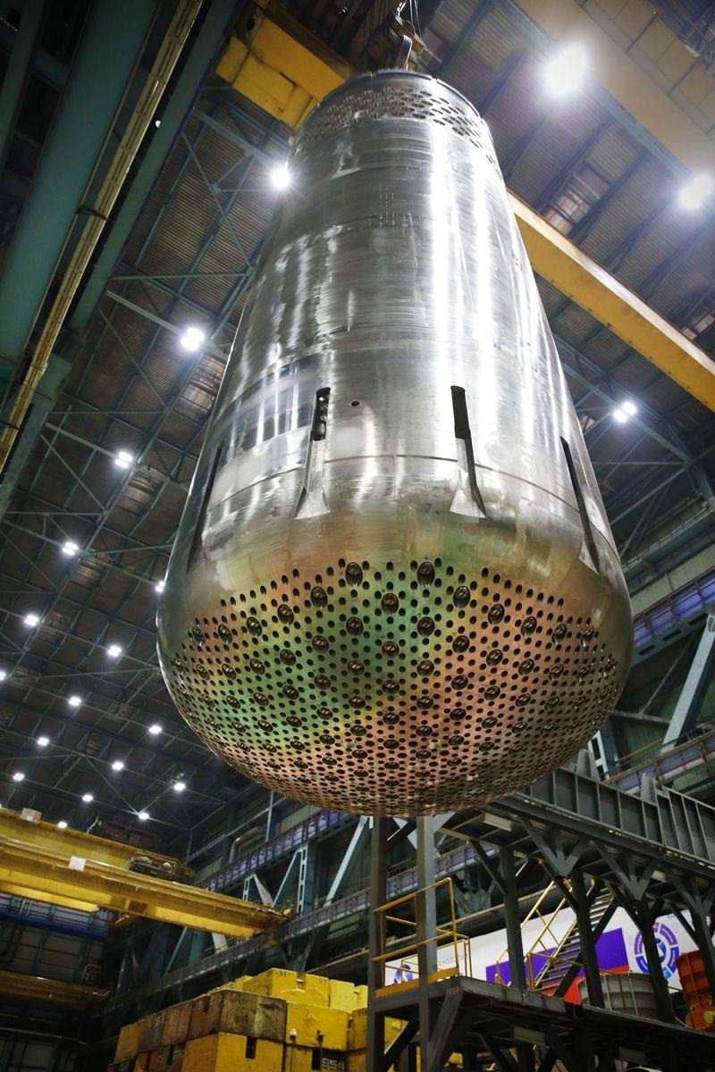 На «Атоммаше» началась контрольная сборка корпуса реактора для четвертого энергоблока турецкой АЭС «Аккую». Этот реактор ВВЭР-1200 стал 250-м в истории…