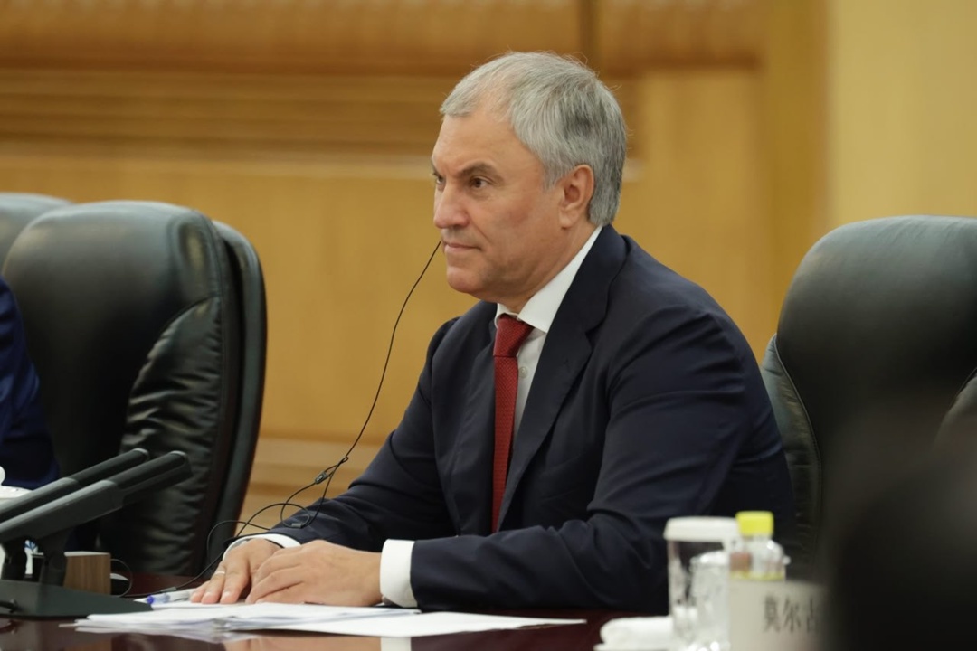 В Пекине Председателя Государственной Думы Вячеслава Володина ( принял Председатель КНР Си Цзиньпин.