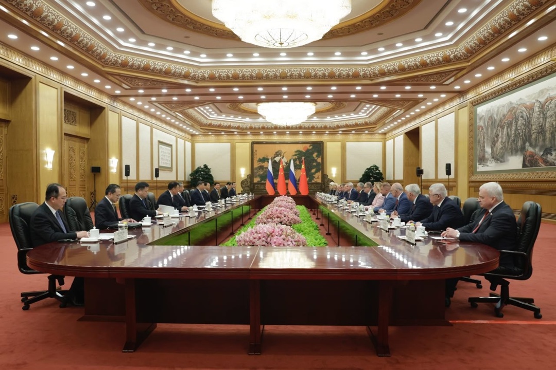 В Пекине Председателя Государственной Думы Вячеслава Володина ( принял Председатель КНР Си Цзиньпин.