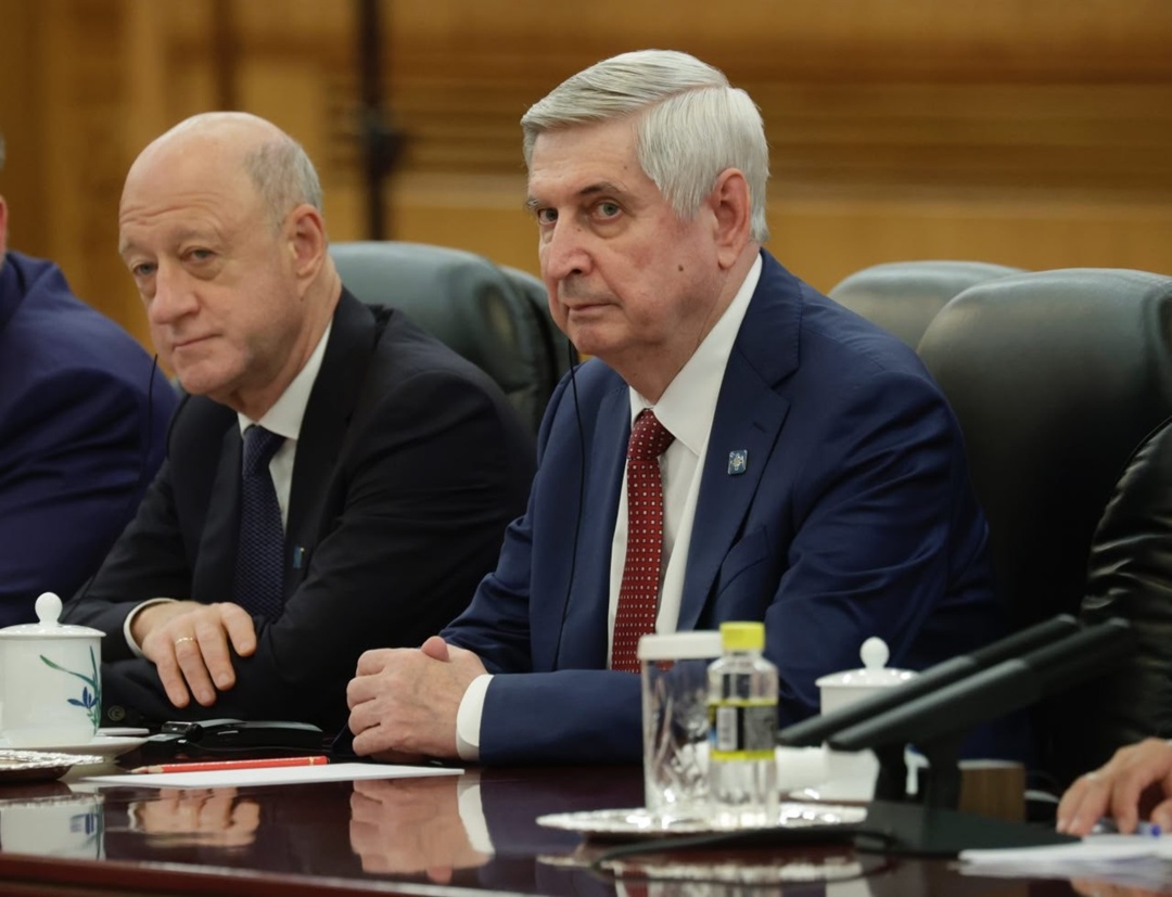 В Пекине Председателя Государственной Думы Вячеслава Володина ( принял Председатель КНР Си Цзиньпин.