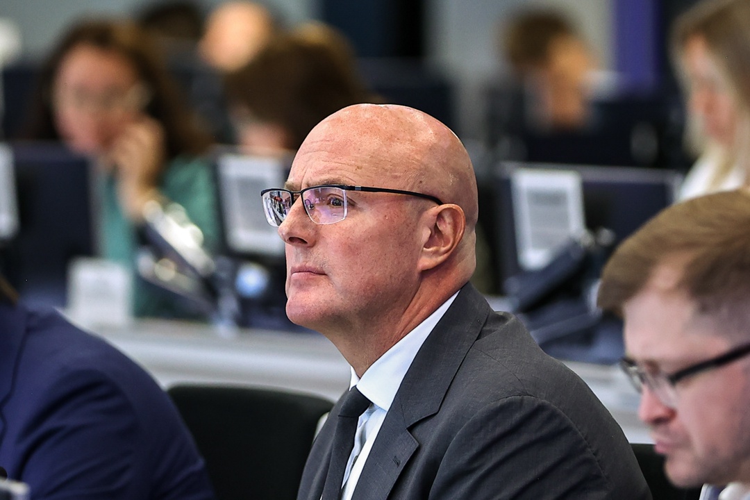 Дмитрий Чернышенко провел совещание с регионами и ведомствами по готовности к новому учебному году.