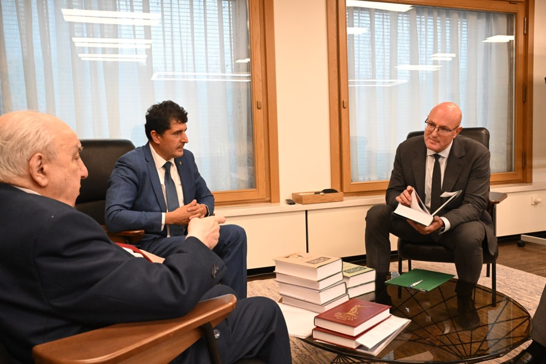 Дмитрий Чернышенко встретился с научным руководителем Института всеобщей истории РАН Александром Чубарьяном.