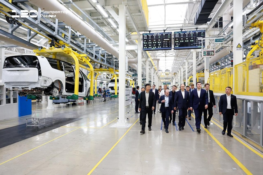 Антон Алиханов посетил центры технологического развития и инноваций Китая