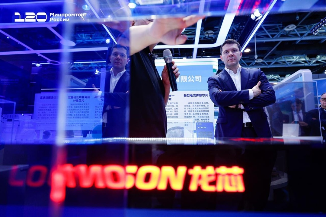 Антон Алиханов посетил центры технологического развития и инноваций Китая