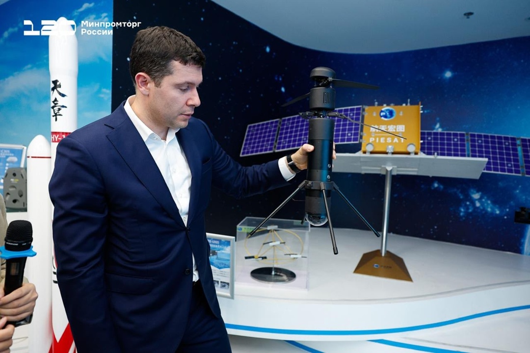 Антон Алиханов посетил центры технологического развития и инноваций Китая