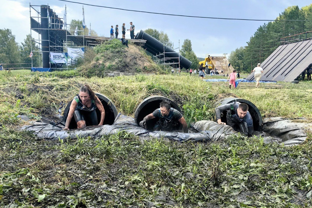 Чемпионы «Битвы титанов» в Сибири! В Кемерове прошел экстремальный забег «Битва титанов: шторм, вторая волна», в котором участвовали сотни спортсменов со всей…