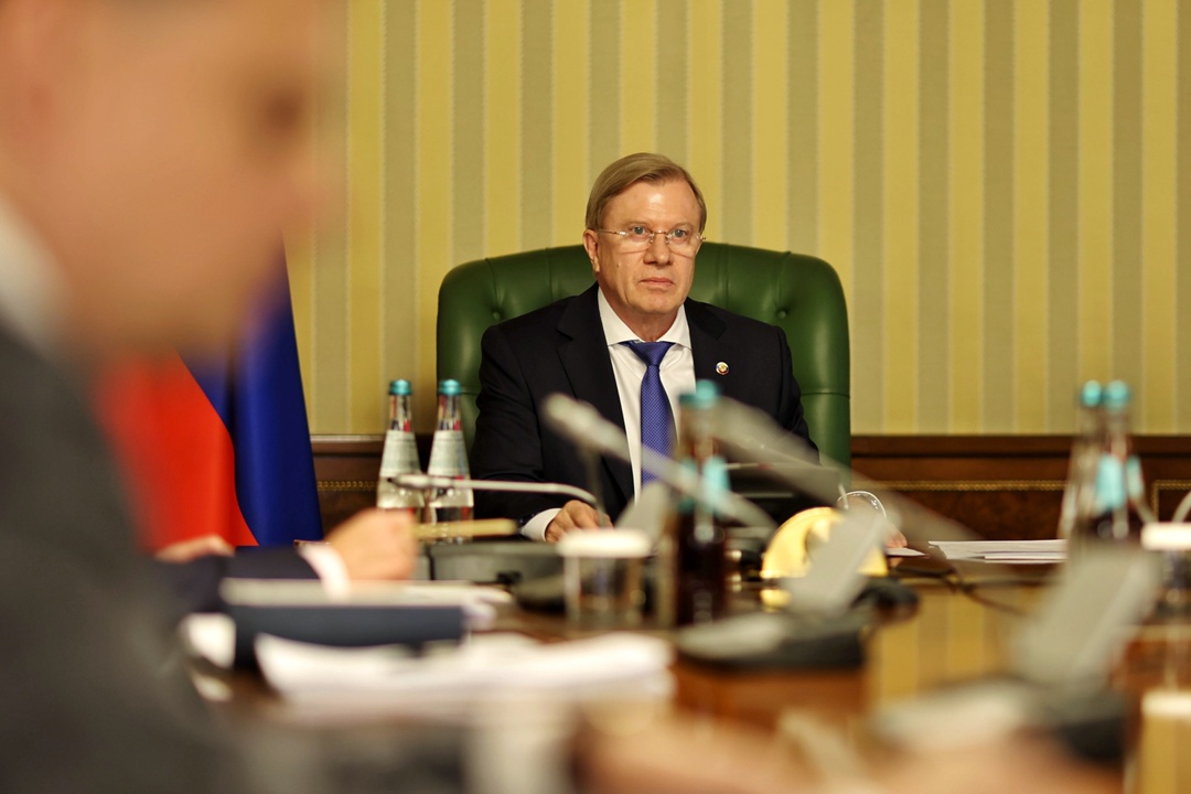 Виталий Савельев провел заседание координационного совета по развитию транспортного комплекса Санкт-Петербурга и Ленинградской области.