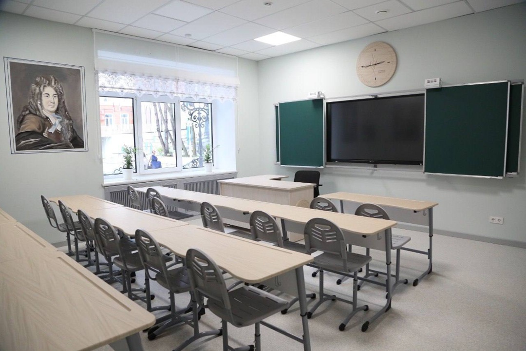 Пируэт времени К -летию Пермского государственного хореографического училища обновлены здание учебного театра, актовый зал и музей, рассказывающий об истории…