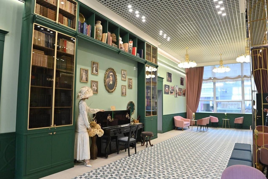 Театральное пространство В Перми завершилась реконструкция «Дома актёра», объединяющего профессионалов сцены и любительские студии взрослых и детей.