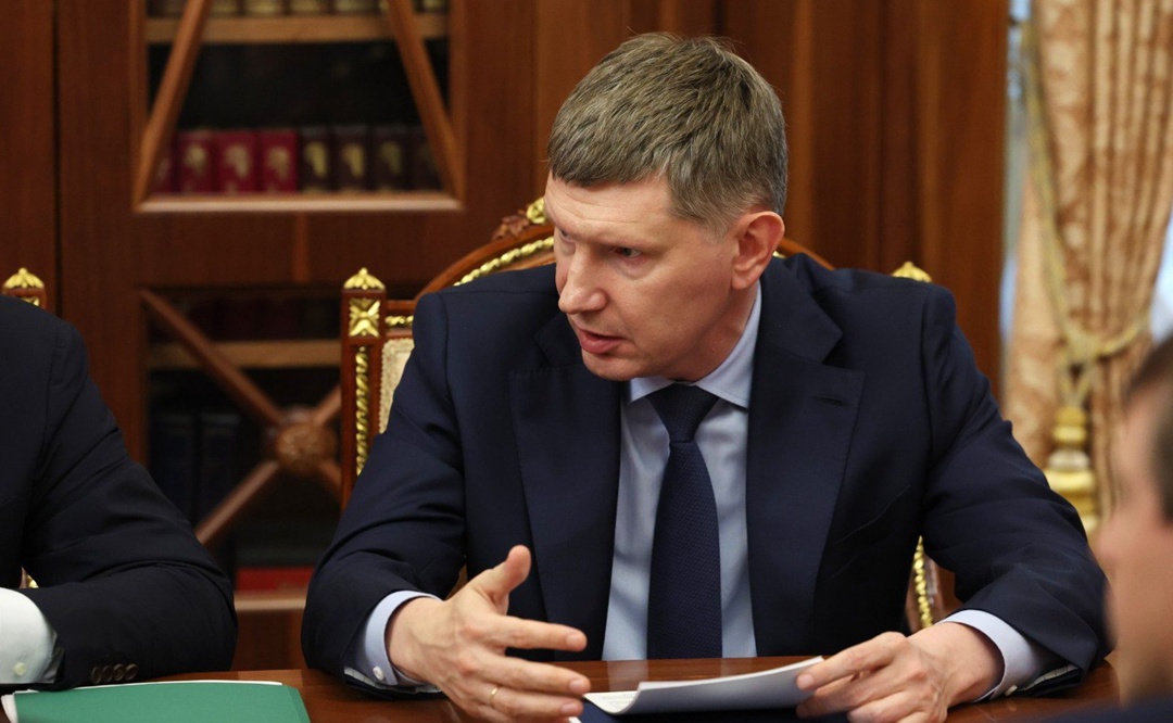 Максим Решетников доложил Владимиру Путину о ходе летнего туристического сезона и мерах по повышению качества услуг в сфере туризма — главное: