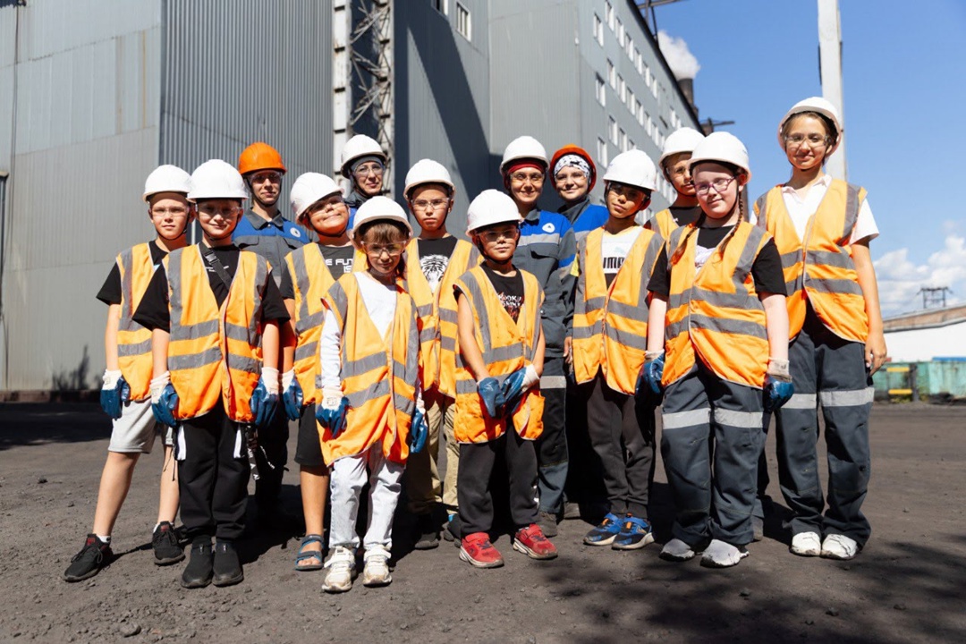 Где можно потрогать угольный концентрат? Только на фабрике!