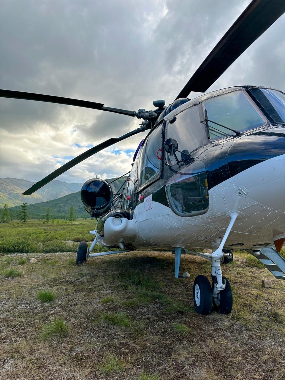 Показываем красоты Колымы с борта «косатки»