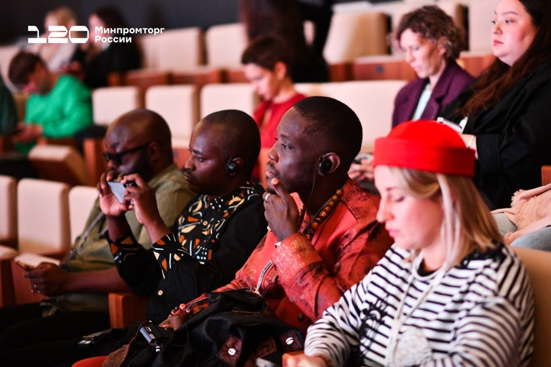 Антон Алиханов принял участие в «Саммите моды БРИКС+»