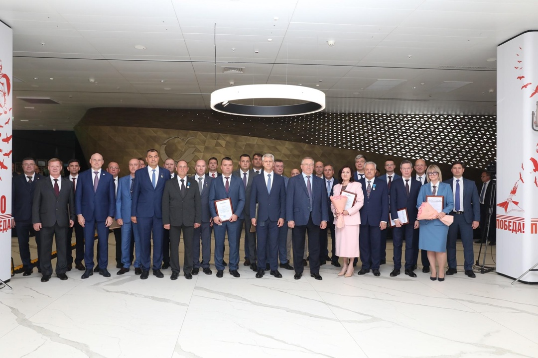 Работники «Транснефти» отмечены наградами по случаю профессионального праздника