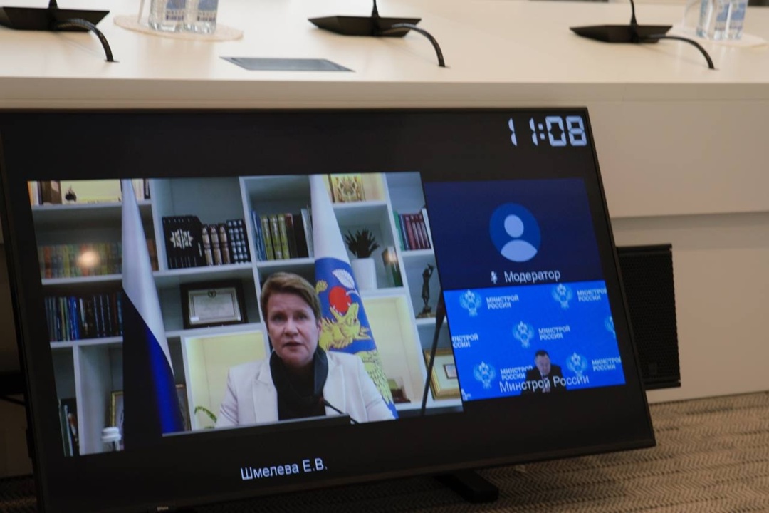 Глава Минстроя России Ирек Файзулин провел совещание по вопросу развития федеральной территории «Сириус»