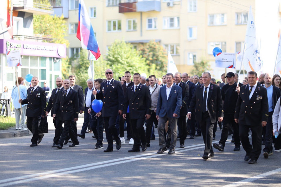 Наши горняки на Параде шахтеров! Сегодня в Новокузнецке состоялось масштабное событие – Парад шахтеров